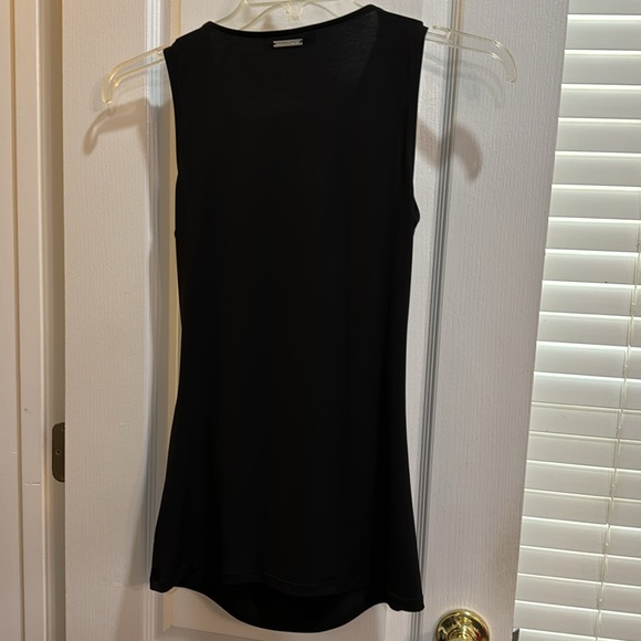 Michael Kors  black sleeveless shirt - Picture 5 of 5